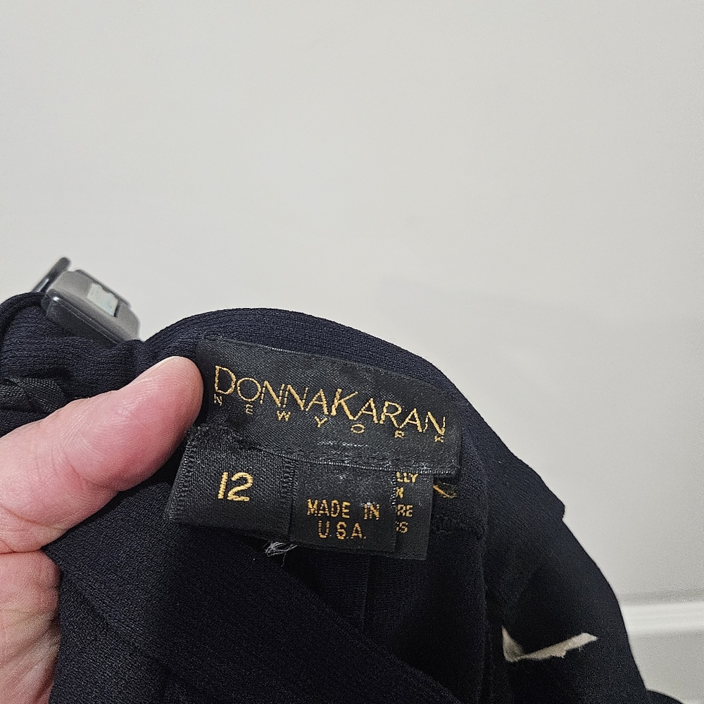 DODonna Karan 100% wool dress pants, size 12, Black